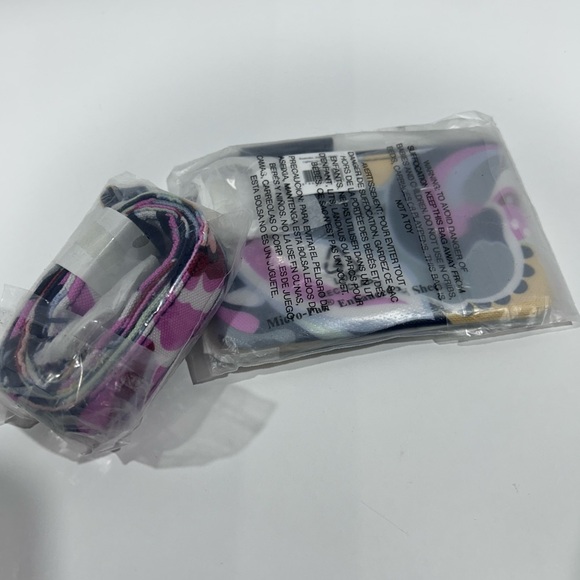 NEW -Vera Bradley "Mod Paisley" 1 inch wide Lanyard & ID CASE set - Picture 3 of 3